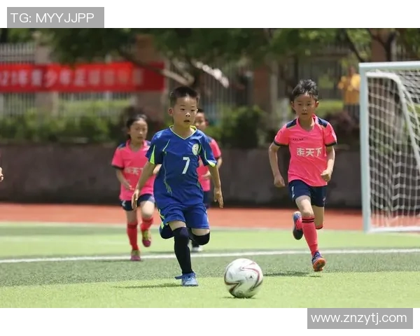 万彬足球：探索中国足球的未来与发展之路，助力青少年成长与梦想实现