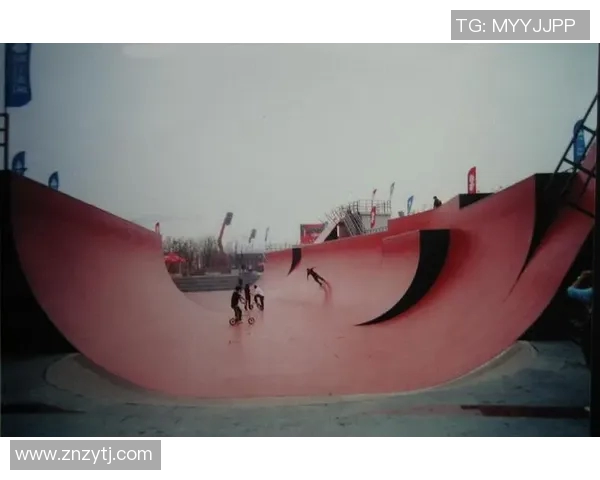 上海极限运动队包夹现象解析与热点趋势探讨