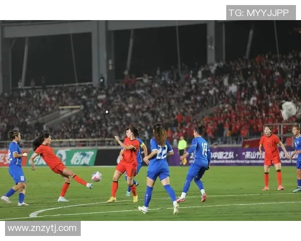 中国足球迎战乌兹别克斯坦队全力争胜期待精彩对决 中国足球迎战乌兹别克斯坦队全力争胜期待精彩对决